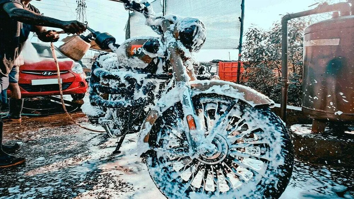 4 sugestões de limpeza para conservar sua moto bonita e eficiente