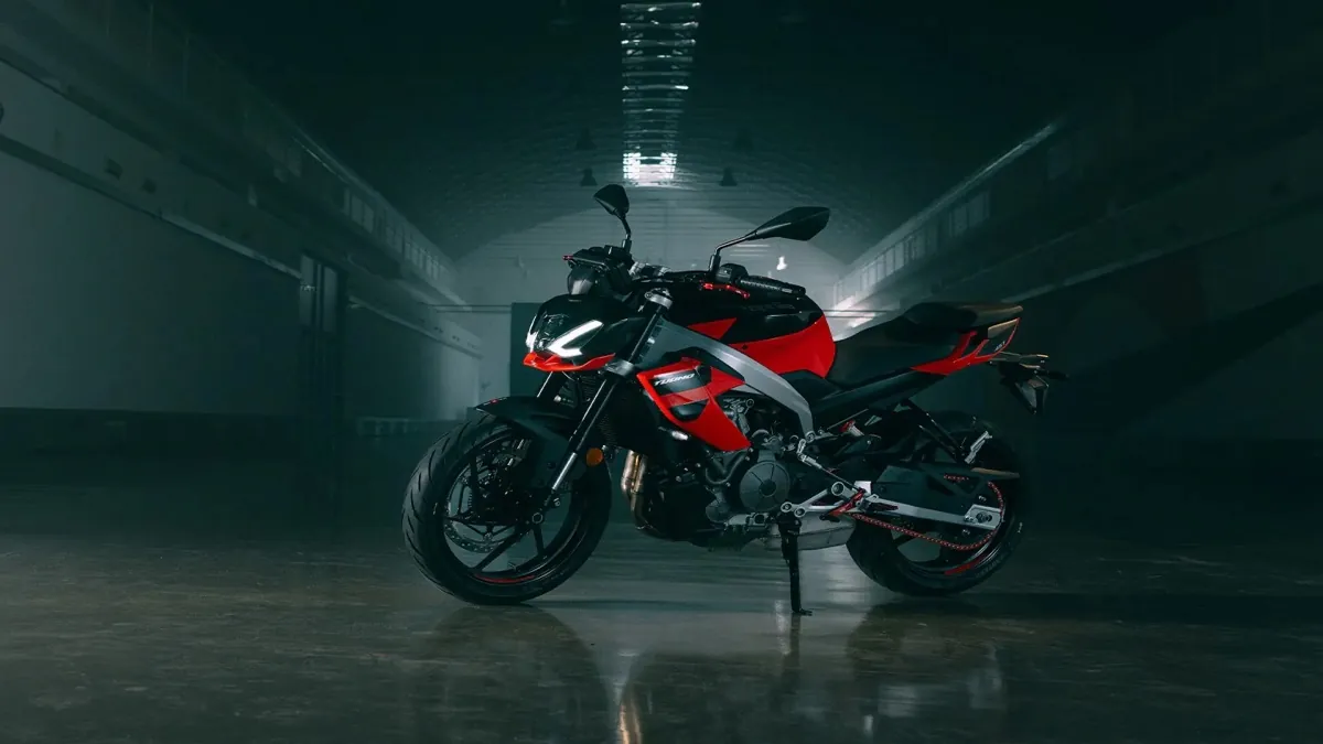 Aprilia Tuono 457: nova streetfighter italiana debuta na Índia