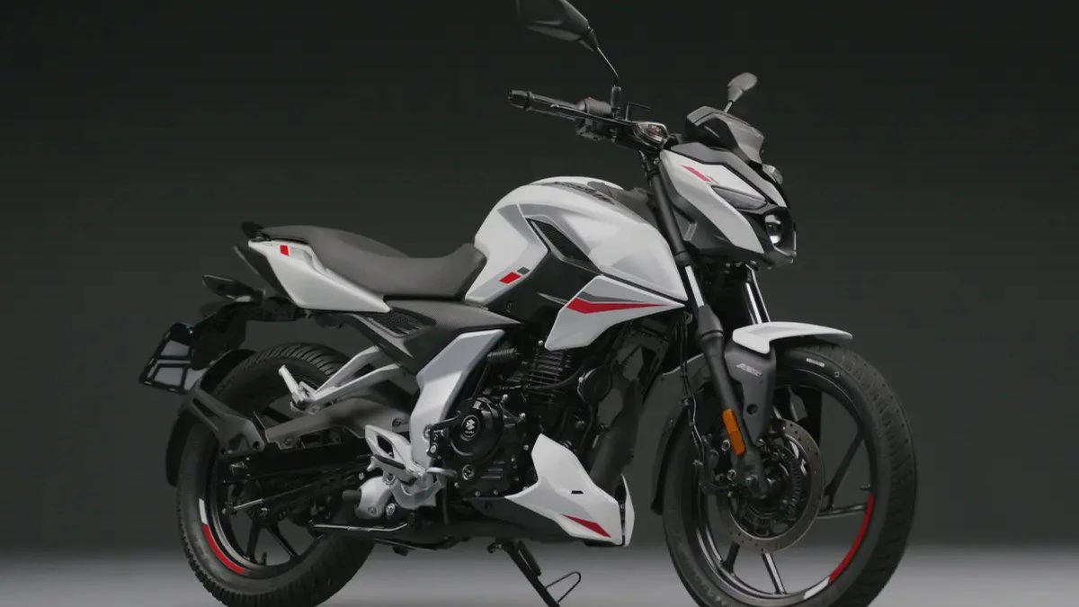 Bajaj cresce e avança em setembro no Brasil