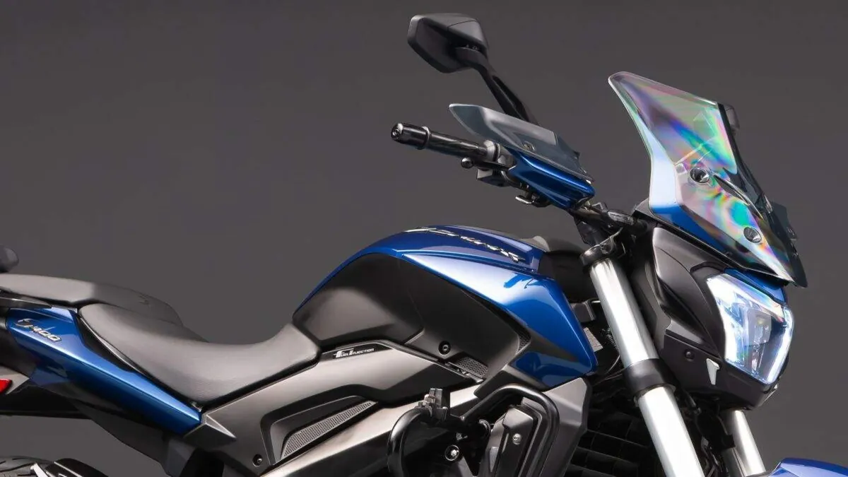 Bajaj Dominar 400 bate recorde de vendas em maio