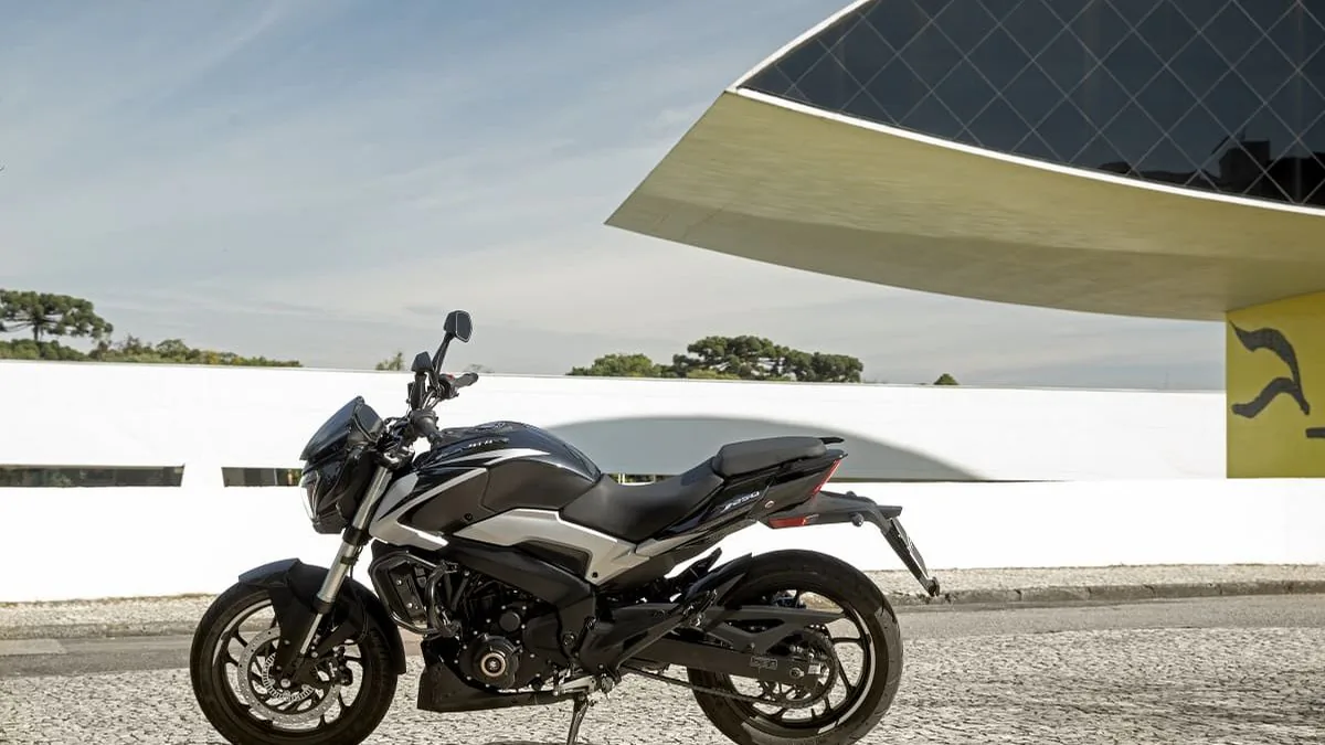 Bajaj inclui tecnologia na Dominar 250 no Brasil