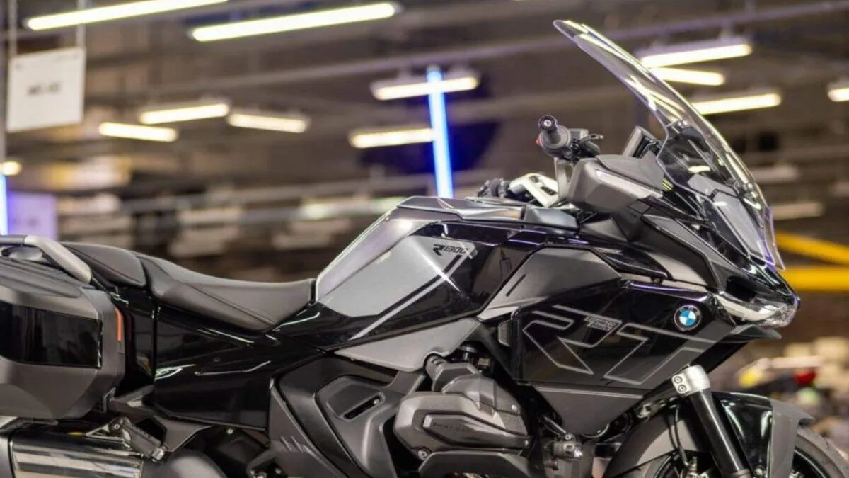 BMW começa a fabricar a nova R 1300 RT touring no Brasil