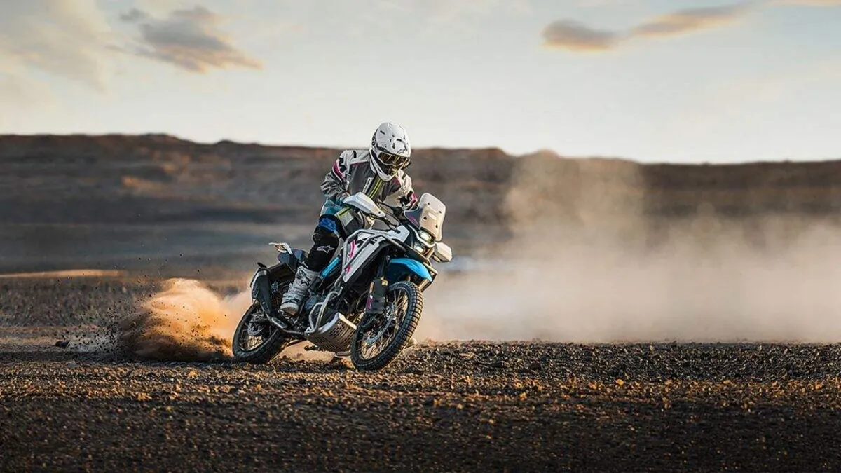 CFMoto lança motos no Brasil; 450MT faz parte da linha 2024