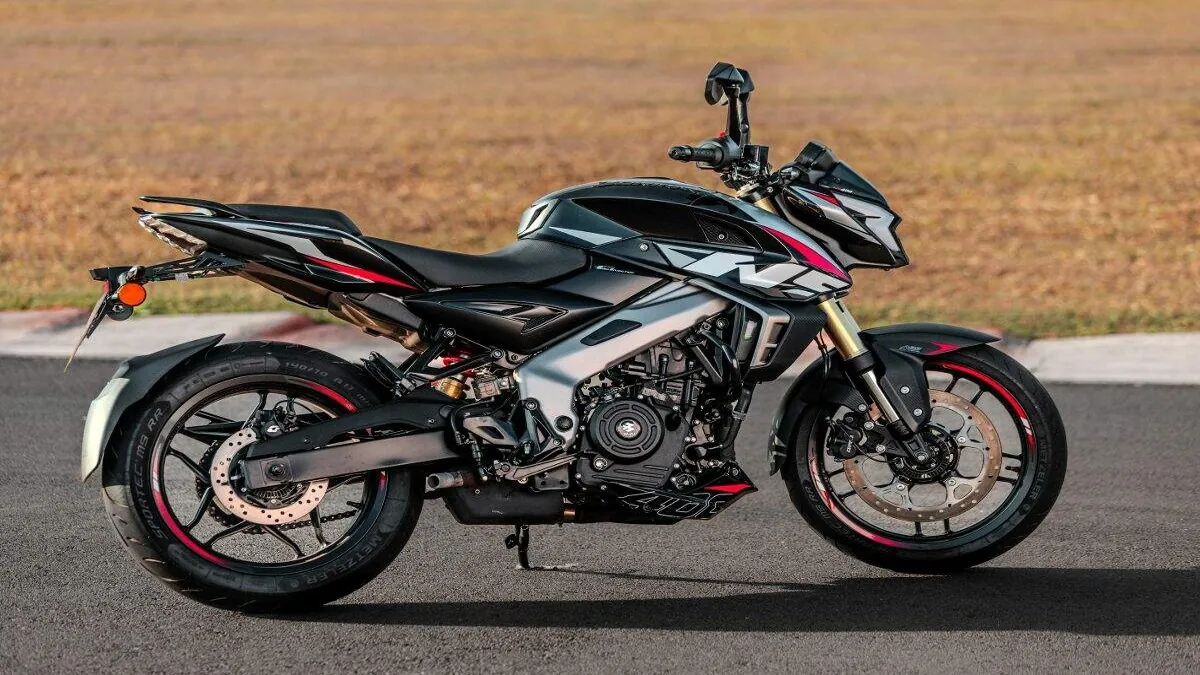 Controlando a NS400Z: experiência com a nova naked da Bajaj Brasil