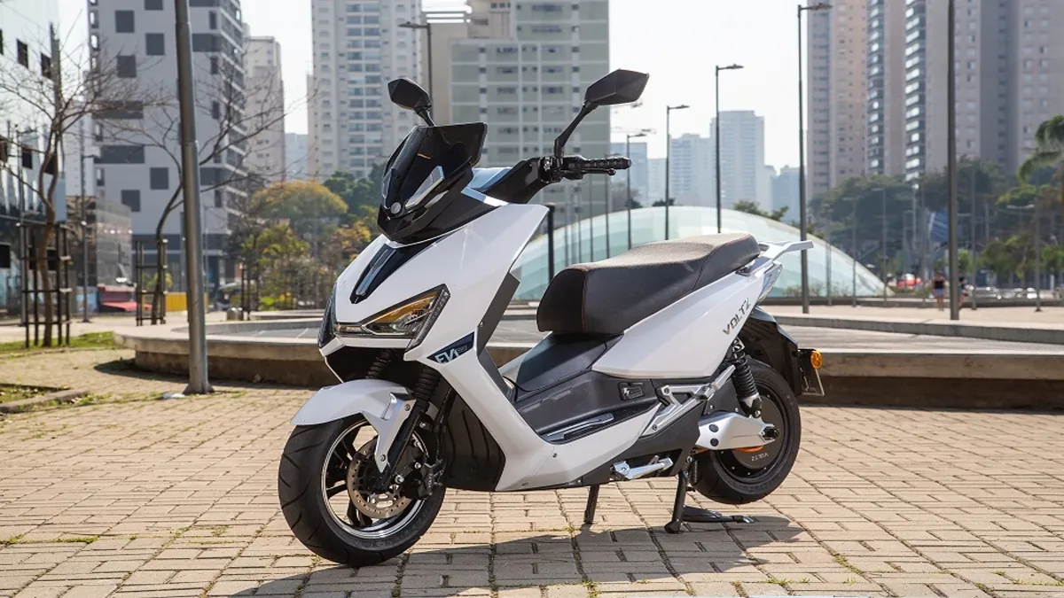 Crescimento das vendas de motos elétricas em 2025: Voltz e Shineray