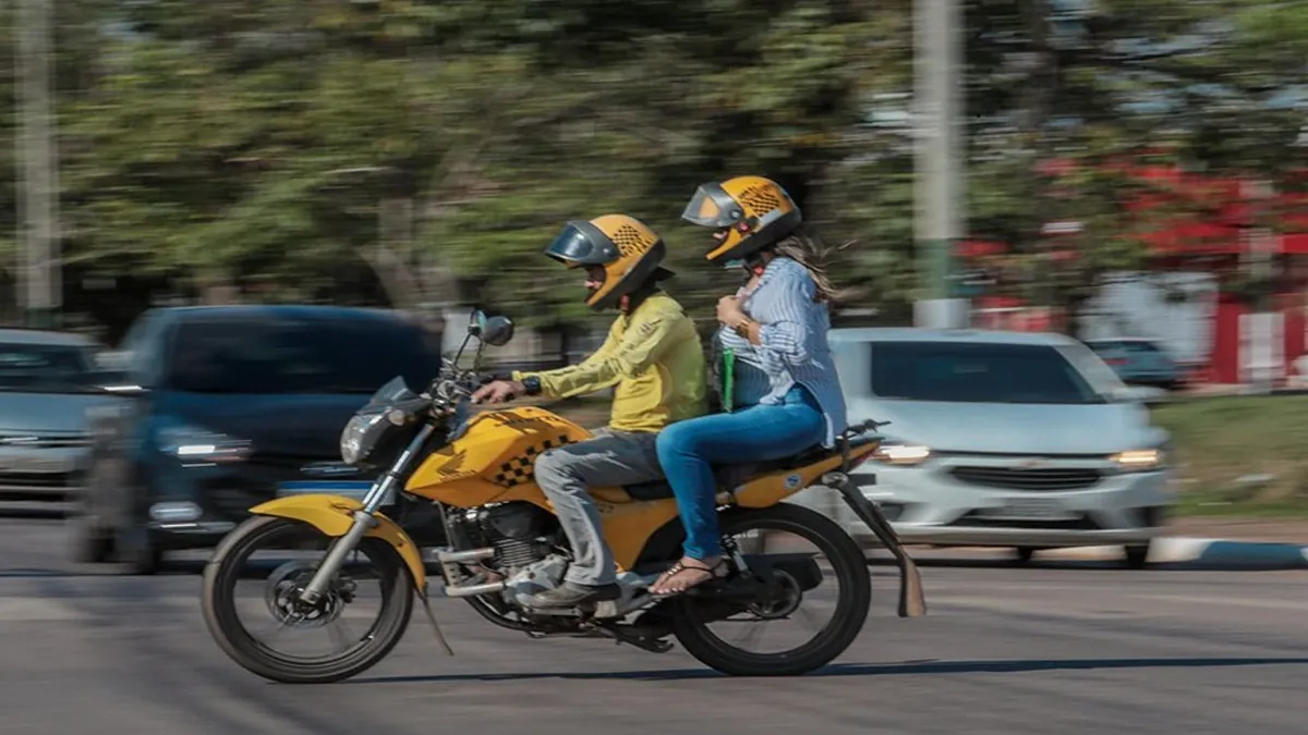 Governo facilita normas para motofretistas e mototaxistas com MP
