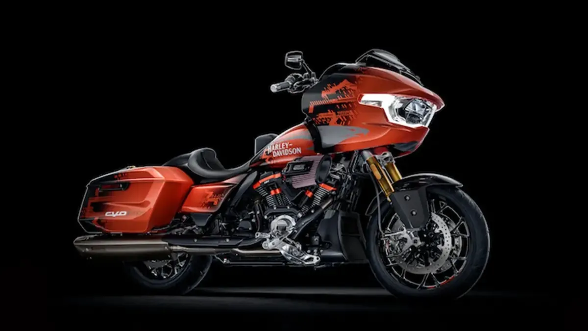 Harley-Davidson CVO Road Glide RR: a bagger de corrida urbana