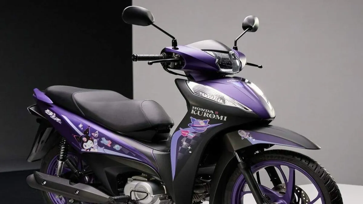 Honda apresenta na CCXP 2025 duas Biz com design da Kuromi
