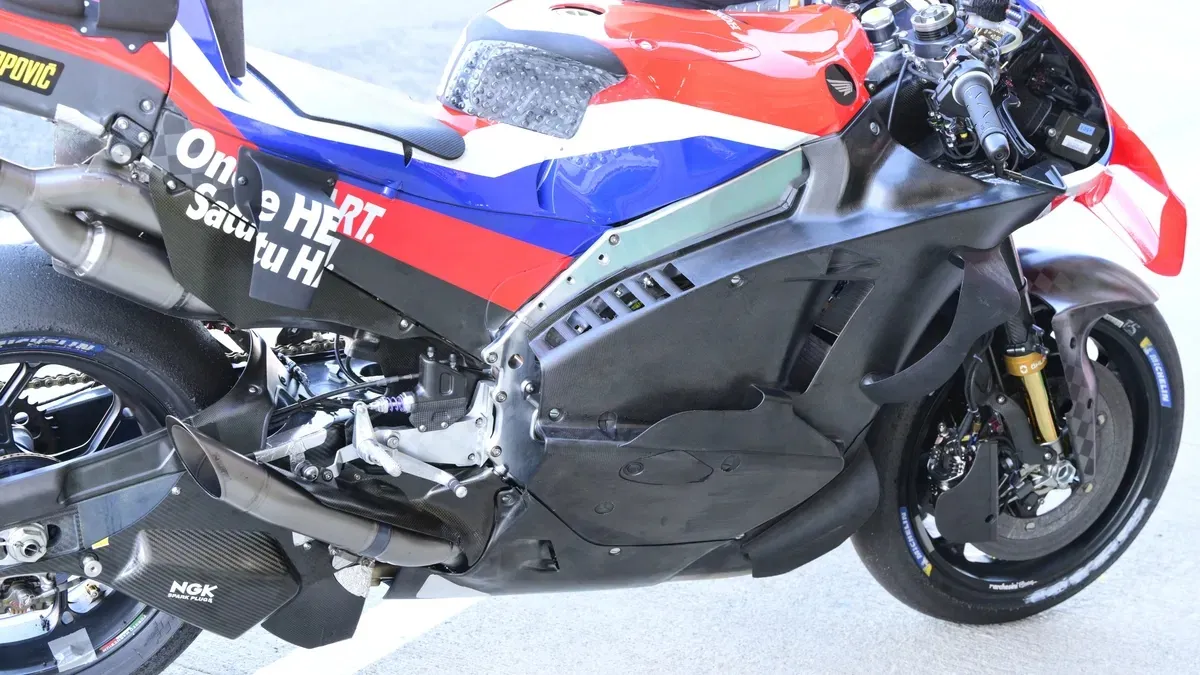 Honda apresenta protótipo 2027 de 850cc e pneus Pirelli em Sepang