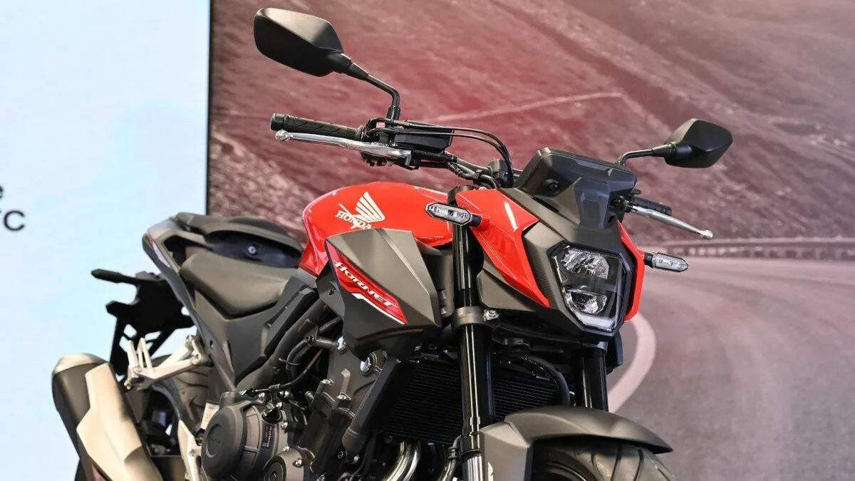 Honda CB 500 Hornet 2026 chega ao Brasil; confira preço e informações