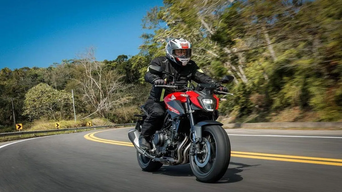 Honda CB 500 Hornet e NX 500: evolução urbana e aventura 500