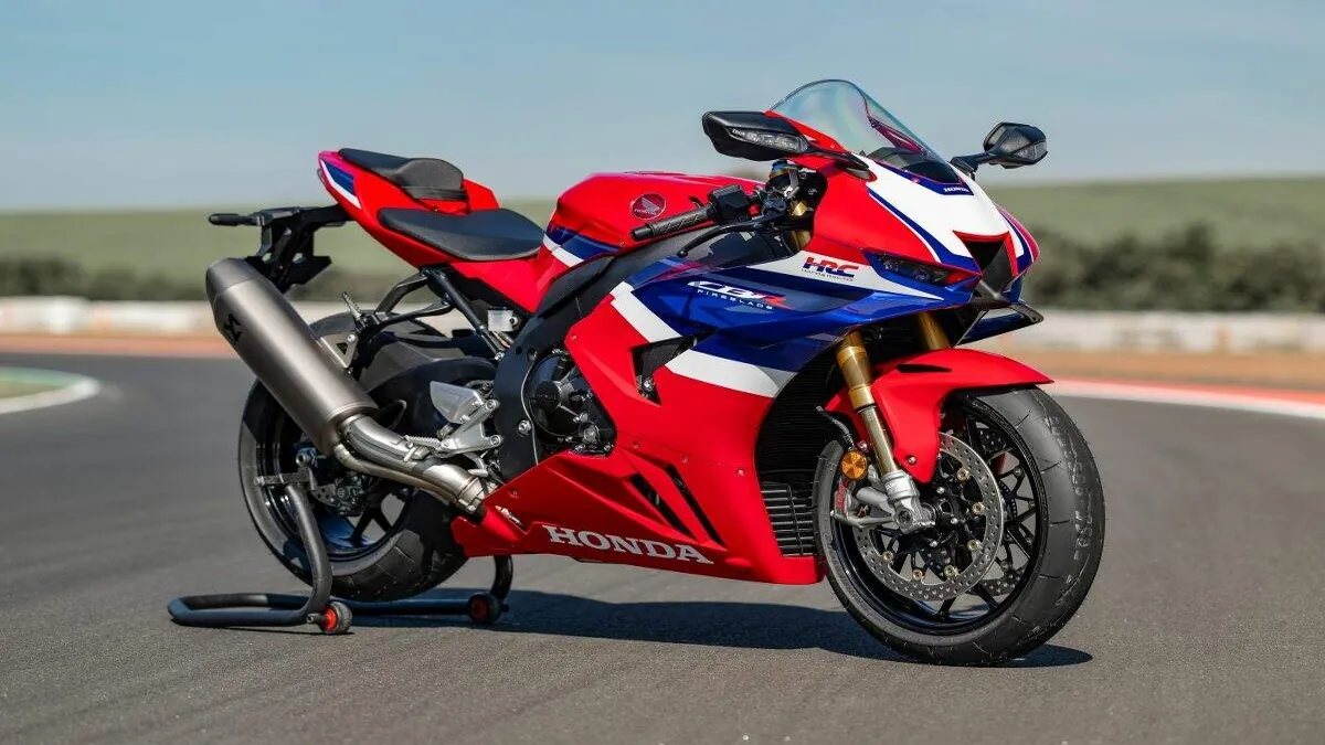 Honda CBR1000RR-R Fireblade SP 2026: o auge da engenharia HRC