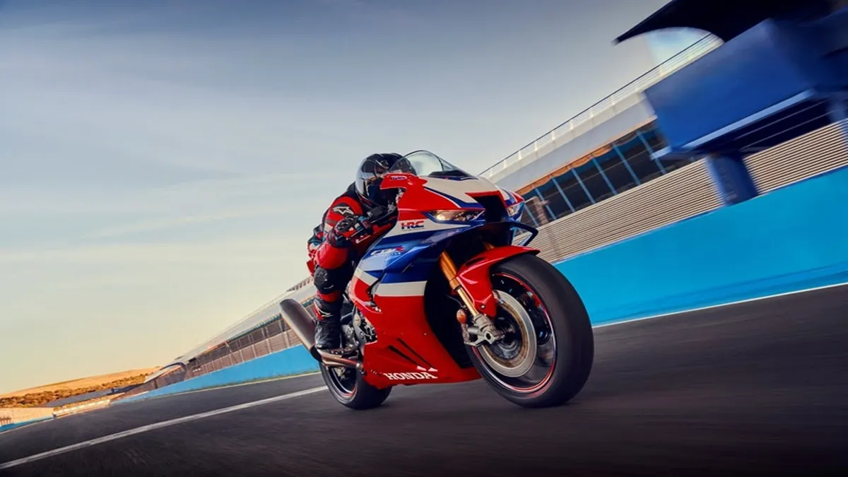 Honda revela a nova CBR1000RR-R Fireblade SP 2026