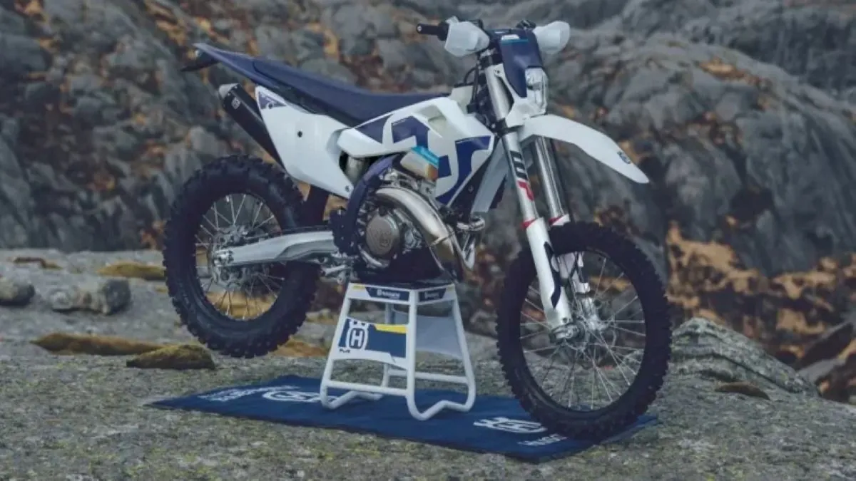 Husqvarna TE 300 2026: a máquina perfeita para desafios extremos