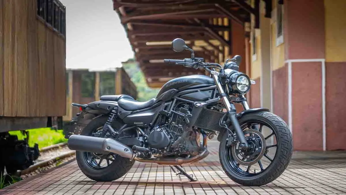Kawasaki Eliminator 500 2025: lenda das customs de volta ao Brasil