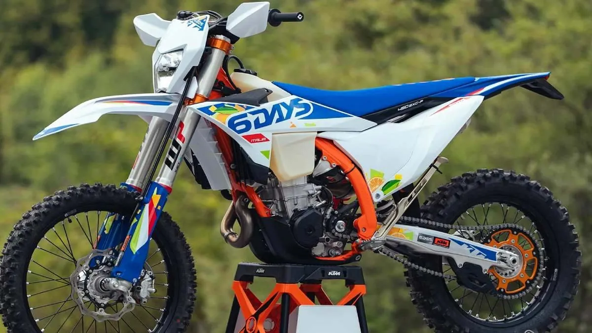 KTM EXC 6DAYS 2026: enduro competitivo com influência italiana
