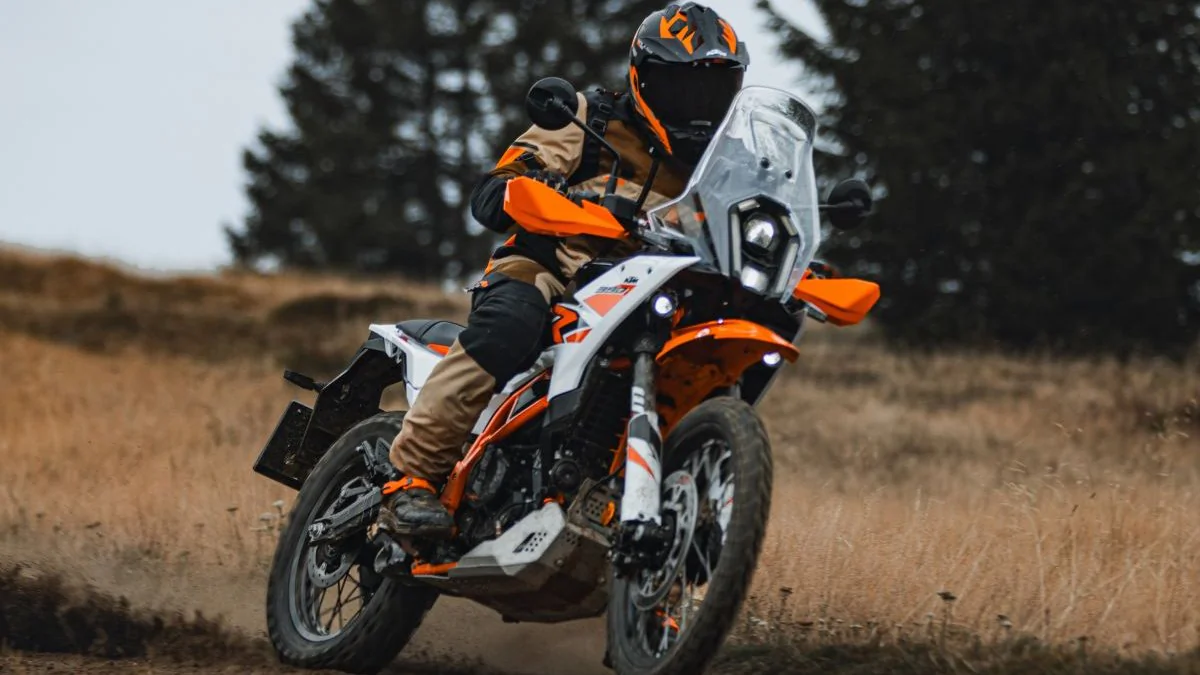 KTM lança revisões fixas para 390 Adventure
