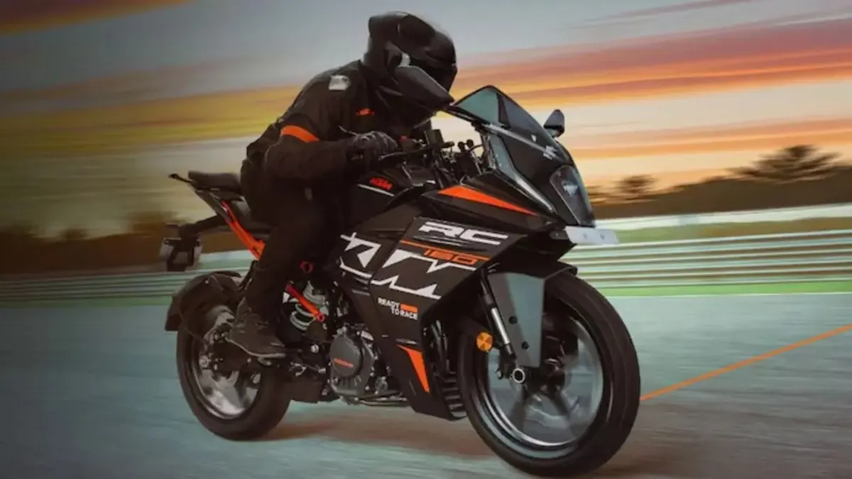 KTM RC 160 2026 estreia na Índia, inspirada nas corridas