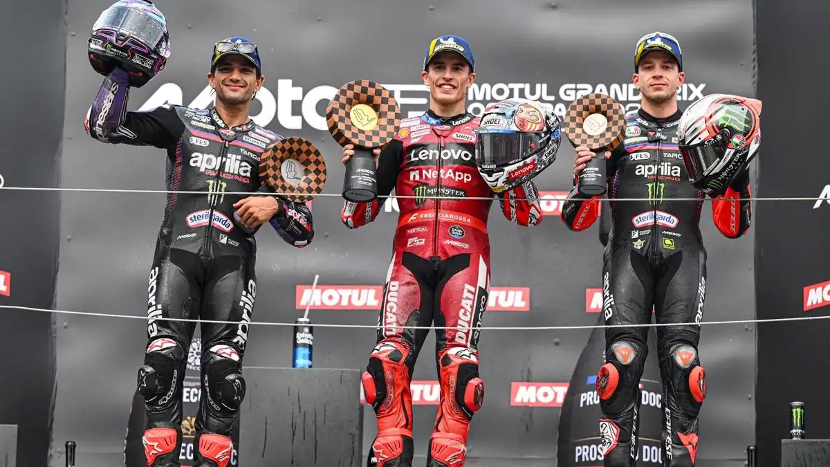 Márquez supera Martín agora no Japão também