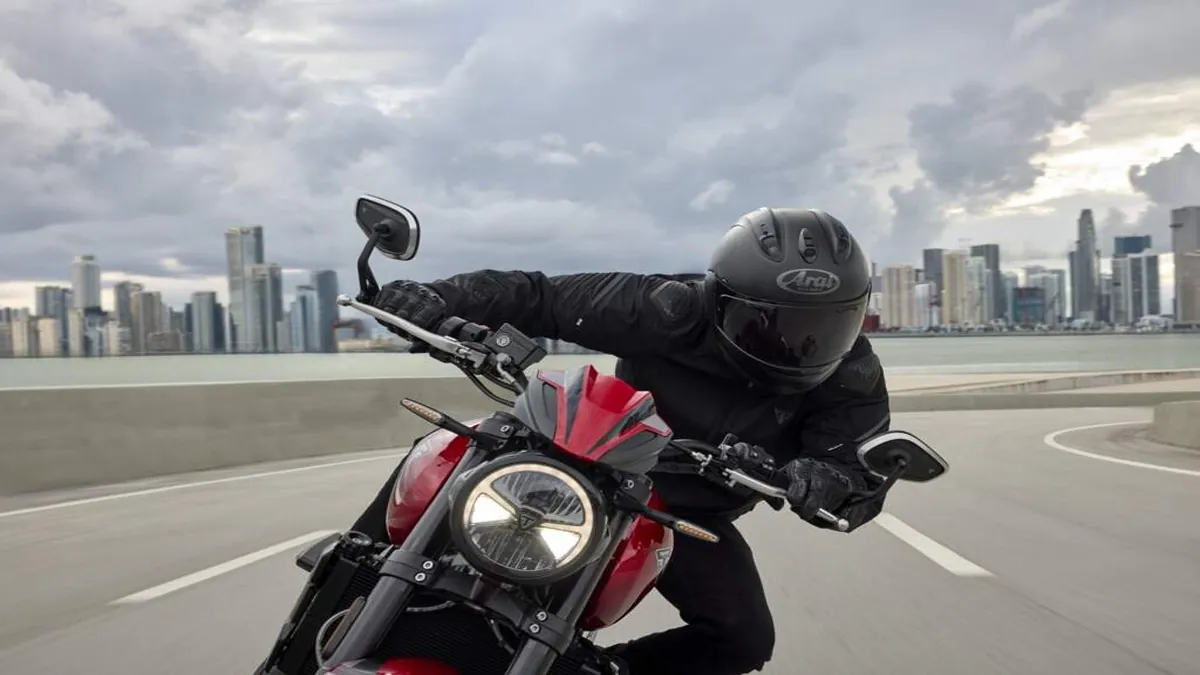 Nova Trident 800 preenche espaço no portfólio da Triumph