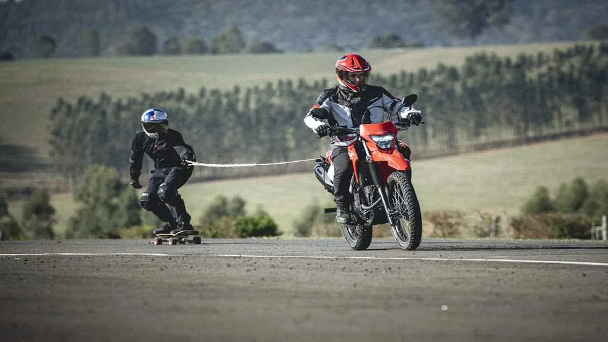 Sandro Dias estabelece novo recorde em megarrampa com Honda