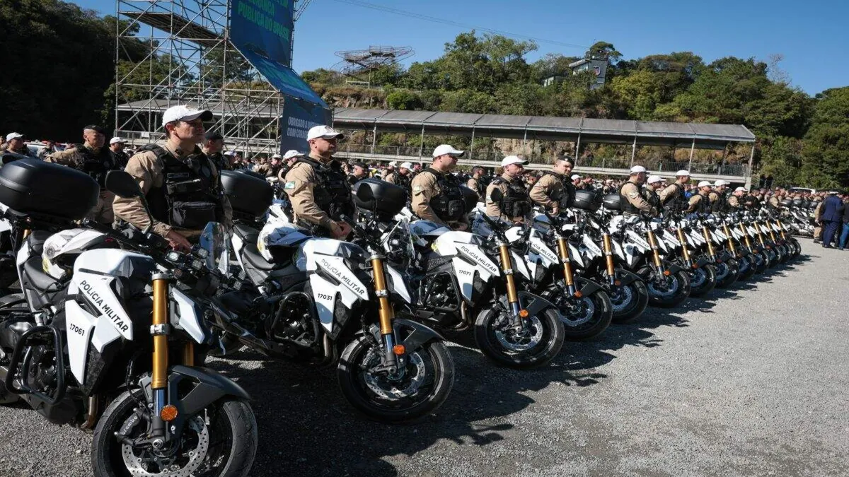 Suzuki e Triumph ampliam a frota de motos da PM do Paraná