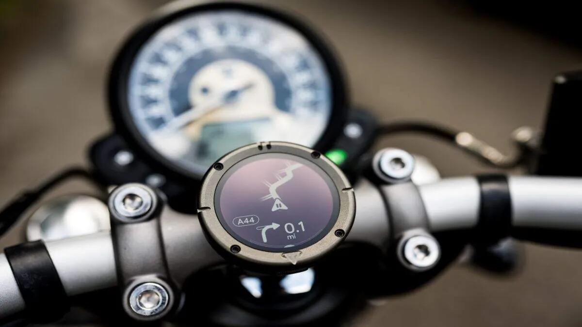 Triumph Beeline: Navegação por GPS para motos é lançada no Brasil