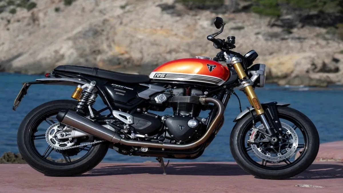 Triumph realiza Classic Day com benefícios para motos clássicas