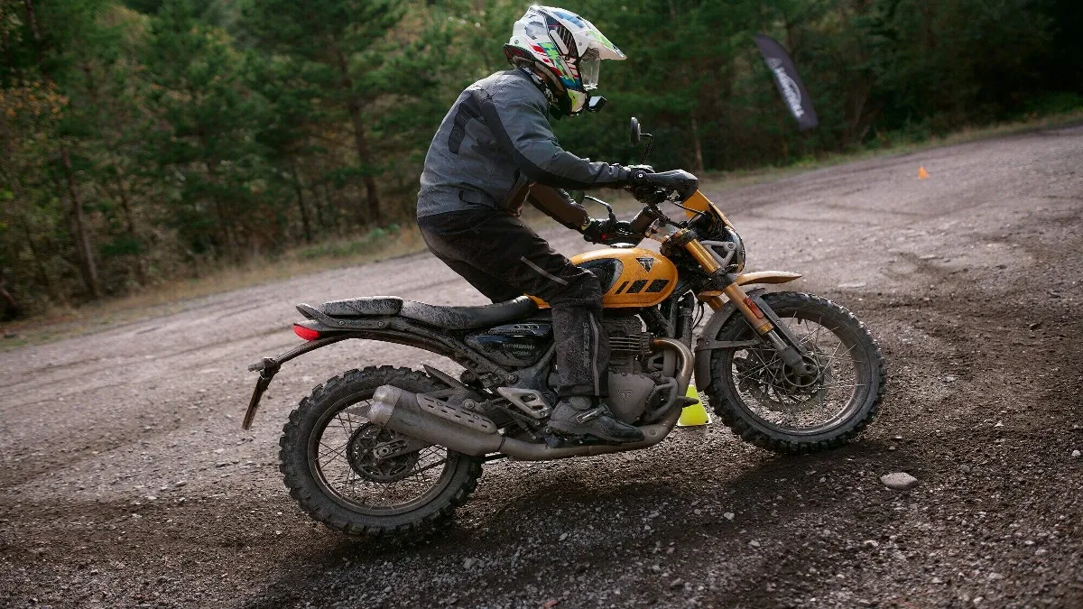 Triumph Scrambler 400 XC desembarca no Brasil; saiba mais!