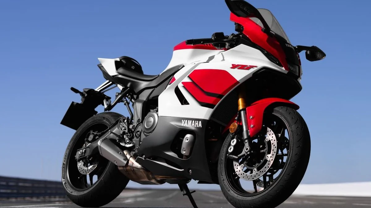 Yamaha R7 chega ao Brasil em novembro agora