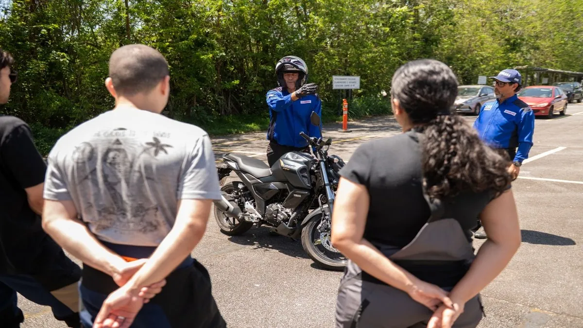 Yamaha realiza pit stops educativos no Brasil durante o Maio Amarelo