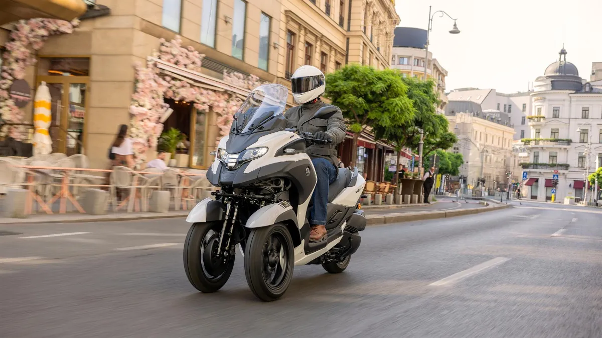 Yamaha renova Tricity 2026 e scooter de três rodas recebe airbag